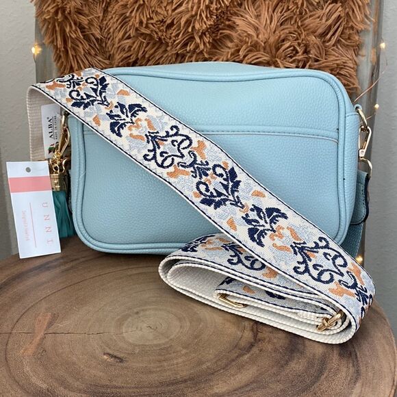 UNNI Tassel Camera Crossbody Bag NWT - Picture 3 of 9